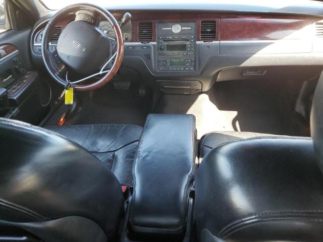 Photo 7 VIN: 1LNHM82W05Y668487 - LINCOLN TOWNCAR 