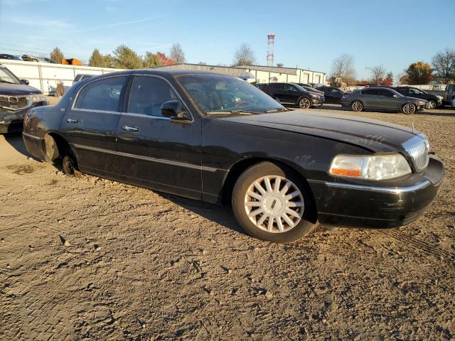 Photo 3 VIN: 1LNHM82W05Y670871 - LINCOLN TOWNCAR 