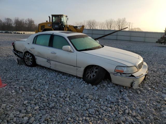 Photo 3 VIN: 1LNHM82W07Y602430 - LINCOLN TOWNCAR 