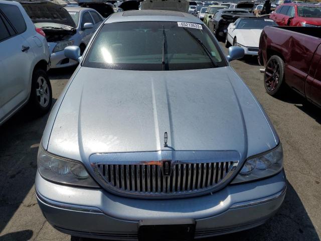 Photo 4 VIN: 1LNHM82W07Y606820 - LINCOLN TOWN CAR S 