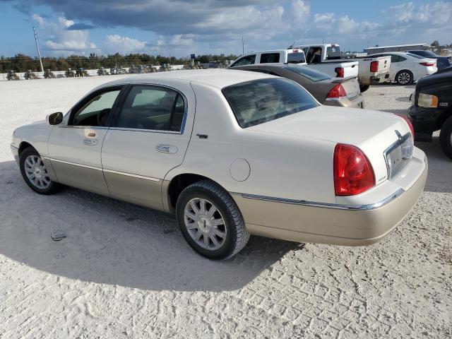 Photo 1 VIN: 1LNHM82W07Y613556 - LINCOLN TOWN CAR S 