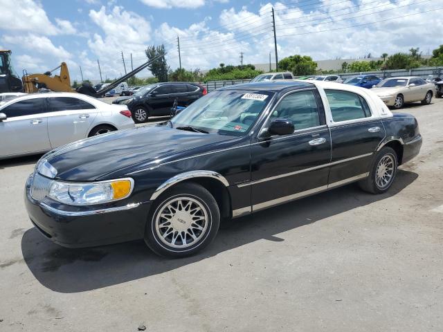 Photo 0 VIN: 1LNHM82W11Y607689 - LINCOLN TOWNCAR 