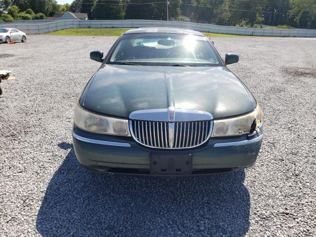 Photo 4 VIN: 1LNHM82W11Y648520 - LINCOLN TOWN CAR S 