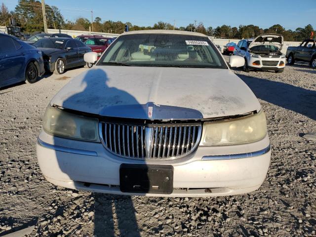 Photo 4 VIN: 1LNHM82W11Y687298 - LINCOLN TOWNCAR 