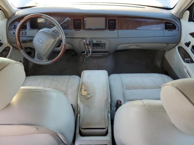 Photo 7 VIN: 1LNHM82W11Y687298 - LINCOLN TOWNCAR 