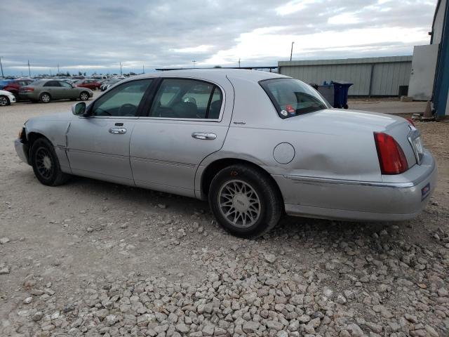 Photo 1 VIN: 1LNHM82W12Y618189 - LINCOLN TOWNCAR 