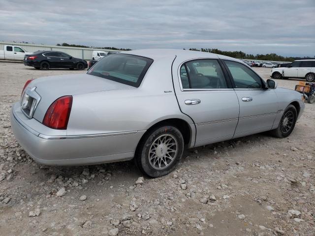 Photo 2 VIN: 1LNHM82W12Y618189 - LINCOLN TOWNCAR 