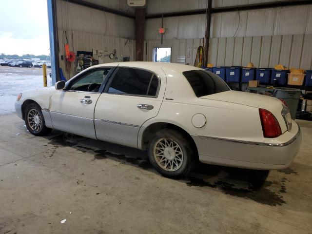 Photo 1 VIN: 1LNHM82W12Y656358 - LINCOLN TOWNCAR 