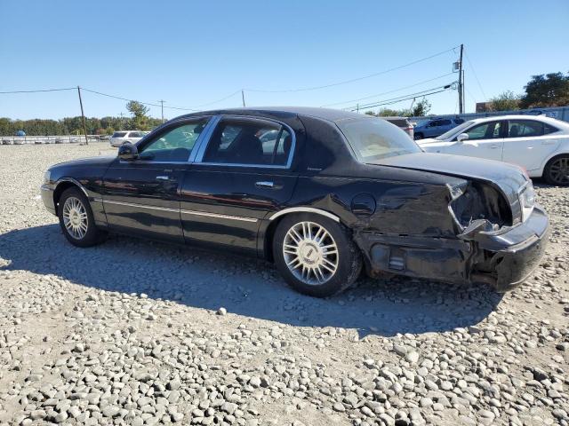 Photo 1 VIN: 1LNHM82W13Y703695 - LINCOLN TOWN CAR S 