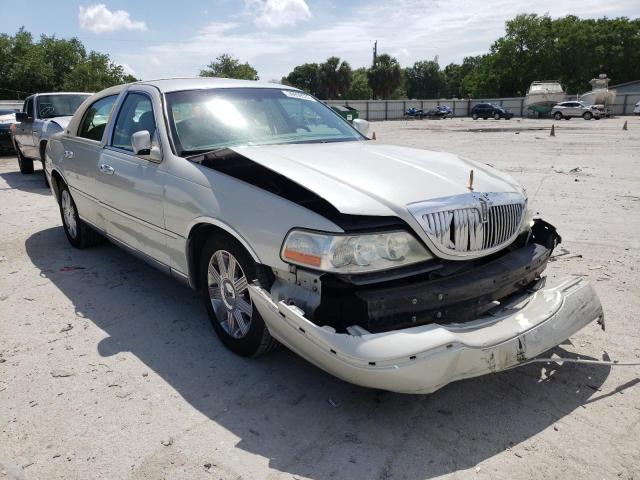 Photo 0 VIN: 1LNHM82W15Y609867 - LINCOLN TOWN CAR S 