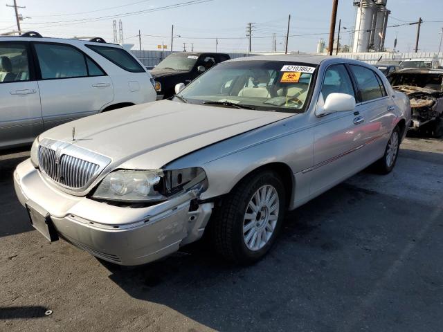 Photo 1 VIN: 1LNHM82W15Y639211 - LINCOLN TOWN CAR S 