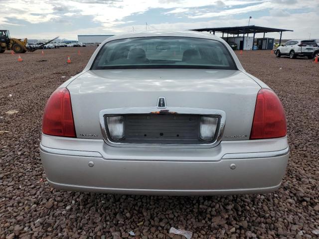 Photo 5 VIN: 1LNHM82W15Y671432 - LINCOLN TOWNCAR 