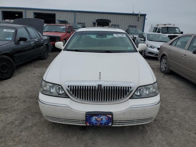 Photo 4 VIN: 1LNHM82W16Y632390 - LINCOLN TOWN CAR S 