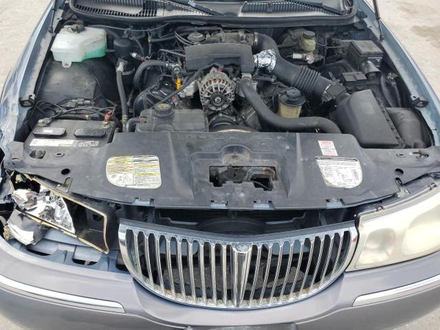 Photo 10 VIN: 1LNHM82W1XY621794 - LINCOLN TOWN CAR S 