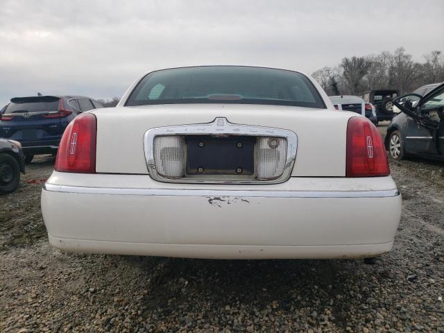 Photo 5 VIN: 1LNHM82W1XY672793 - LINCOLN TOWNCAR 