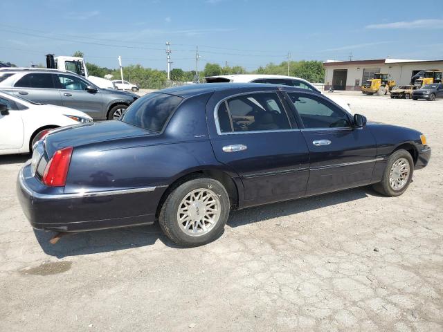 Photo 2 VIN: 1LNHM82W1XY686175 - LINCOLN TOWNCAR 