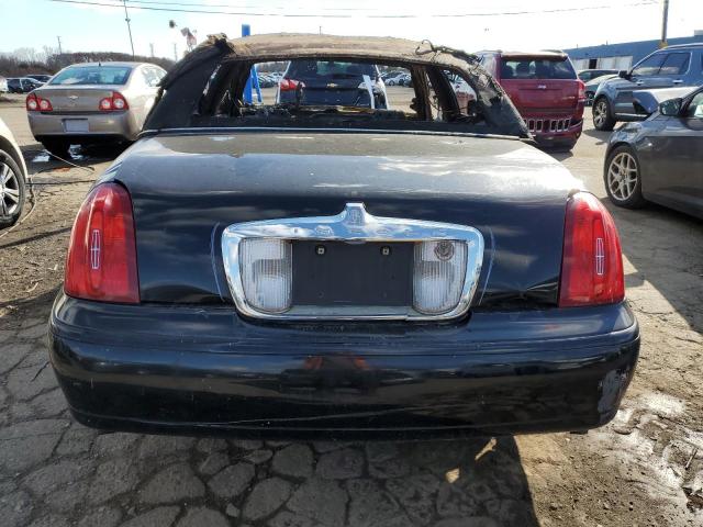 Photo 5 VIN: 1LNHM82W1XY698553 - LINCOLN TOWNCAR 