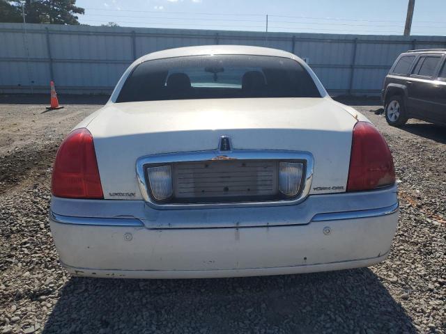 Photo 5 VIN: 1LNHM82W23Y641692 - LINCOLN TOWN CAR S 