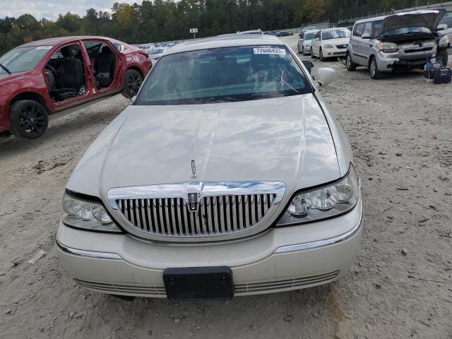 Photo 4 VIN: 1LNHM82W26Y601746 - LINCOLN TOWNCAR 