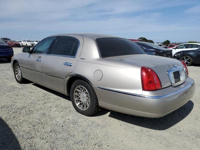 Photo 1 VIN: 1LNHM82W32Y625838 - LINCOLN TOWNCAR 