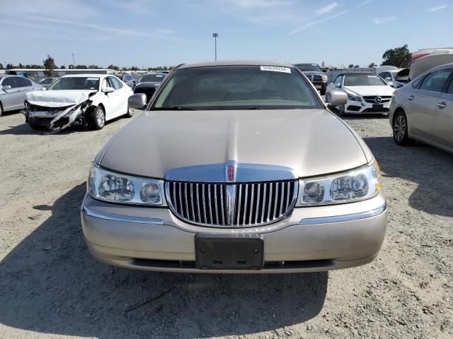 Photo 4 VIN: 1LNHM82W32Y625838 - LINCOLN TOWNCAR 