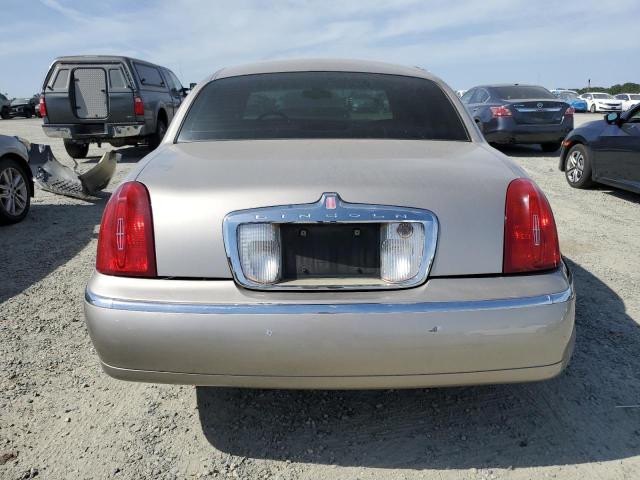 Photo 5 VIN: 1LNHM82W32Y625838 - LINCOLN TOWNCAR 