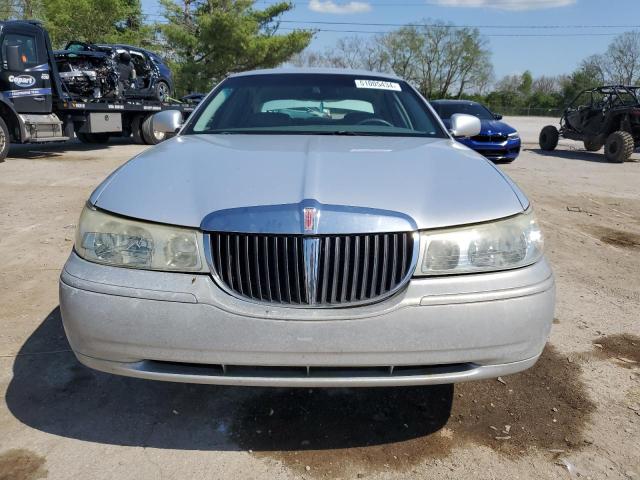 Photo 4 VIN: 1LNHM82W32Y645460 - LINCOLN TOWNCAR 