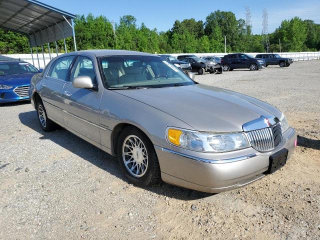 Photo 3 VIN: 1LNHM82W32Y654403 - LINCOLN TOWNCAR 