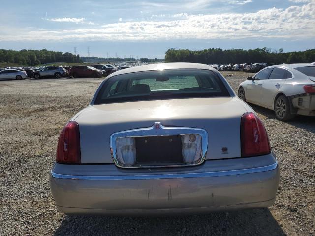 Photo 5 VIN: 1LNHM82W32Y654403 - LINCOLN TOWNCAR 