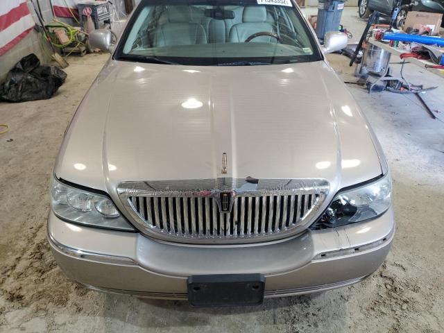 Photo 4 VIN: 1LNHM82W33Y629468 - LINCOLN TOWN CAR S 