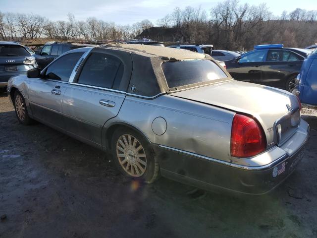 Photo 1 VIN: 1LNHM82W33Y681442 - LINCOLN TOWNCAR 