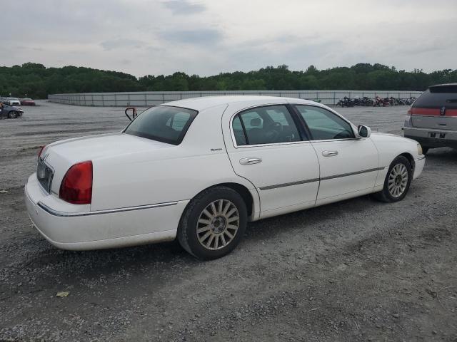 Photo 2 VIN: 1LNHM82W33Y681781 - LINCOLN TOWNCAR 