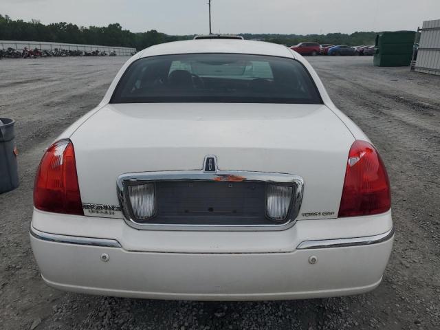 Photo 5 VIN: 1LNHM82W33Y681781 - LINCOLN TOWNCAR 