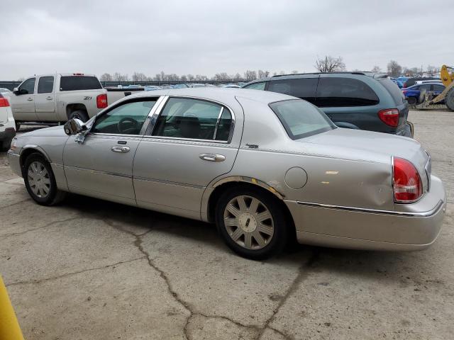 Photo 1 VIN: 1LNHM82W35Y608445 - LINCOLN TOWN CAR S 