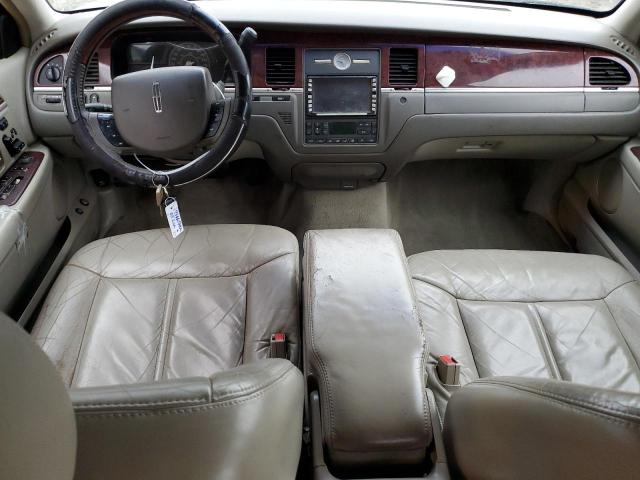 Photo 7 VIN: 1LNHM82W35Y608445 - LINCOLN TOWN CAR S 