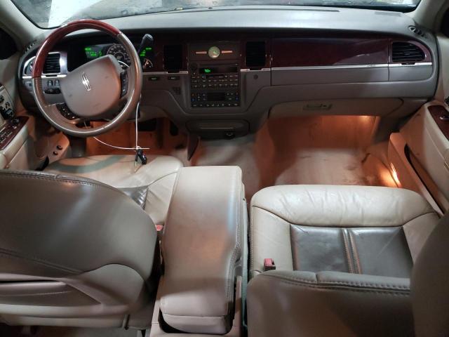 Photo 7 VIN: 1LNHM82W35Y618232 - LINCOLN TOWN CAR S 