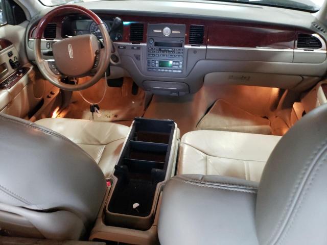 Photo 7 VIN: 1LNHM82W35Y627402 - LINCOLN TOWN CAR S 