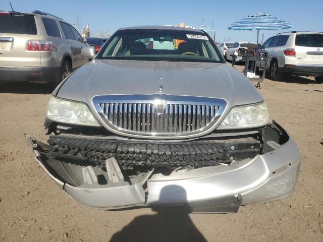 Photo 4 VIN: 1LNHM82W36Y605014 - LINCOLN TOWN CAR S 