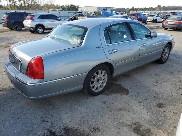 Photo 2 VIN: 1LNHM82W36Y607989 - LINCOLN TOWNCAR 