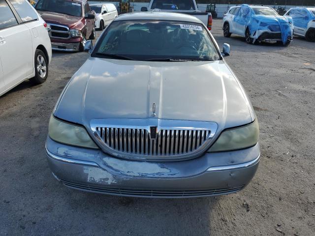 Photo 4 VIN: 1LNHM82W36Y607989 - LINCOLN TOWNCAR 