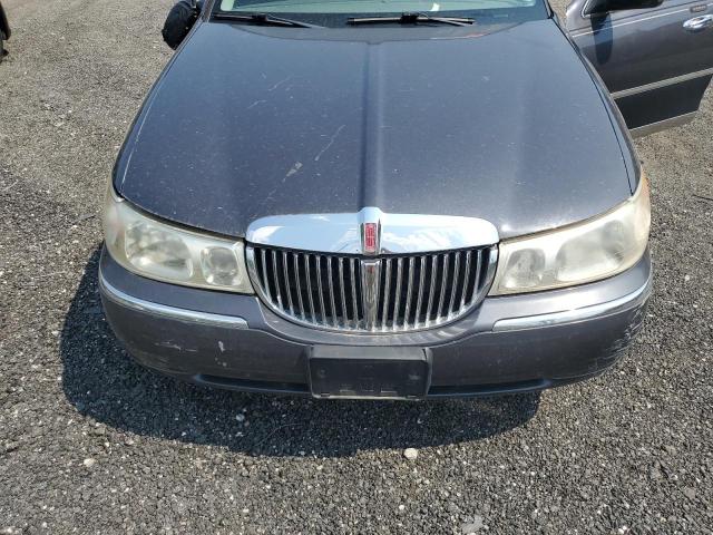 Photo 10 VIN: 1LNHM82W41Y608108 - LINCOLN TOWNCAR 