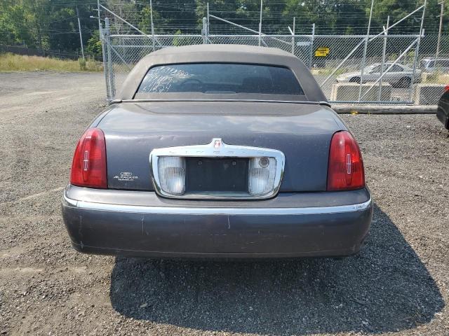 Photo 5 VIN: 1LNHM82W41Y608108 - LINCOLN TOWNCAR 