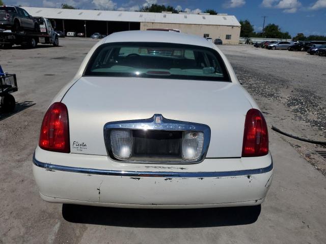 Photo 5 VIN: 1LNHM82W42Y614413 - LINCOLN TOWN CAR S 