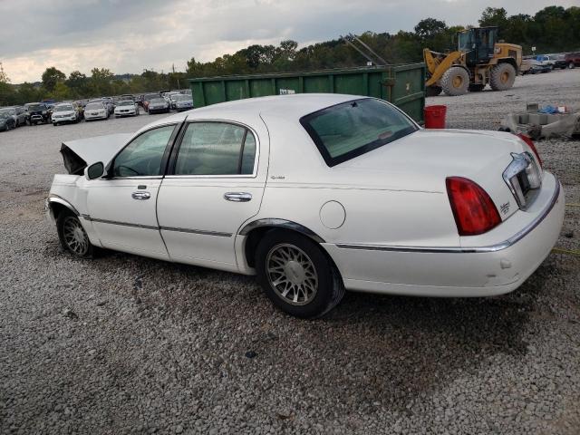 Photo 1 VIN: 1LNHM82W42Y665460 - LINCOLN TOWN CAR S 