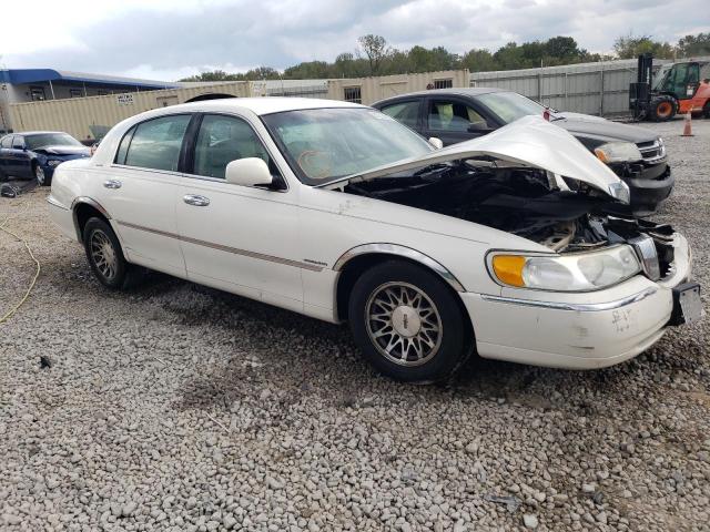 Photo 3 VIN: 1LNHM82W42Y665460 - LINCOLN TOWN CAR S 