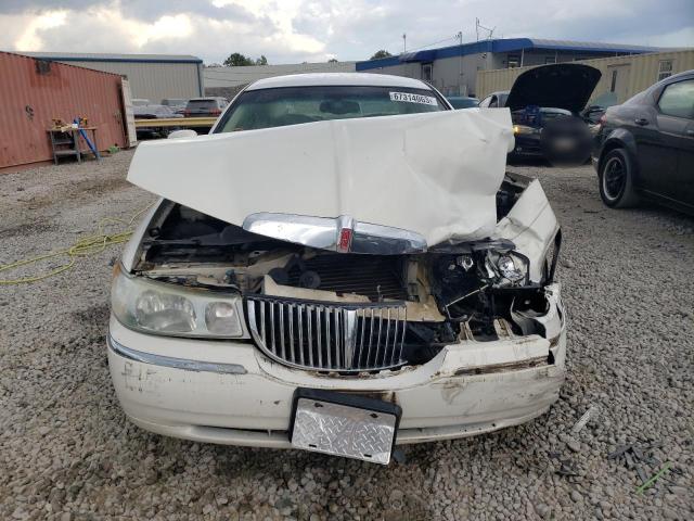 Photo 4 VIN: 1LNHM82W42Y665460 - LINCOLN TOWN CAR S 