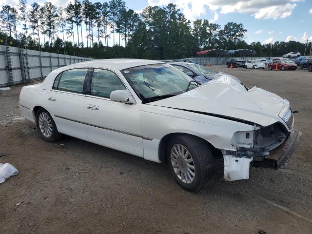 Photo 3 VIN: 1LNHM82W43Y642889 - LINCOLN TOWN CAR S 