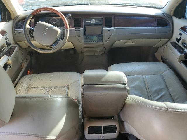 Photo 7 VIN: 1LNHM82W45Y645391 - LINCOLN TOWN CAR S 