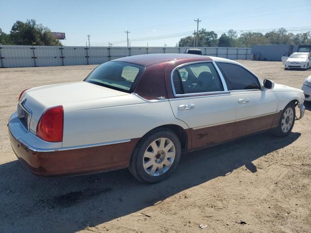 Photo 2 VIN: 1LNHM82W45Y665673 - LINCOLN TOWN CAR S 