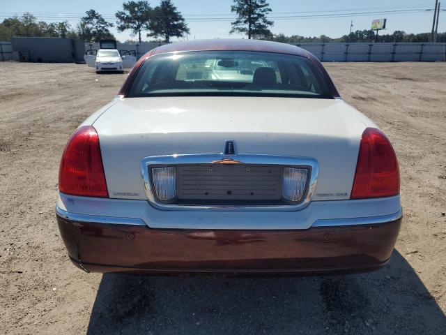 Photo 5 VIN: 1LNHM82W45Y665673 - LINCOLN TOWN CAR S 